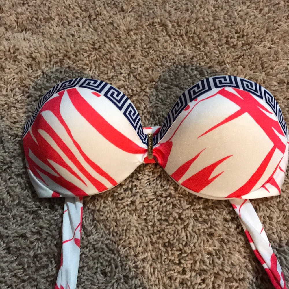 Victoria’s Secret bikini top